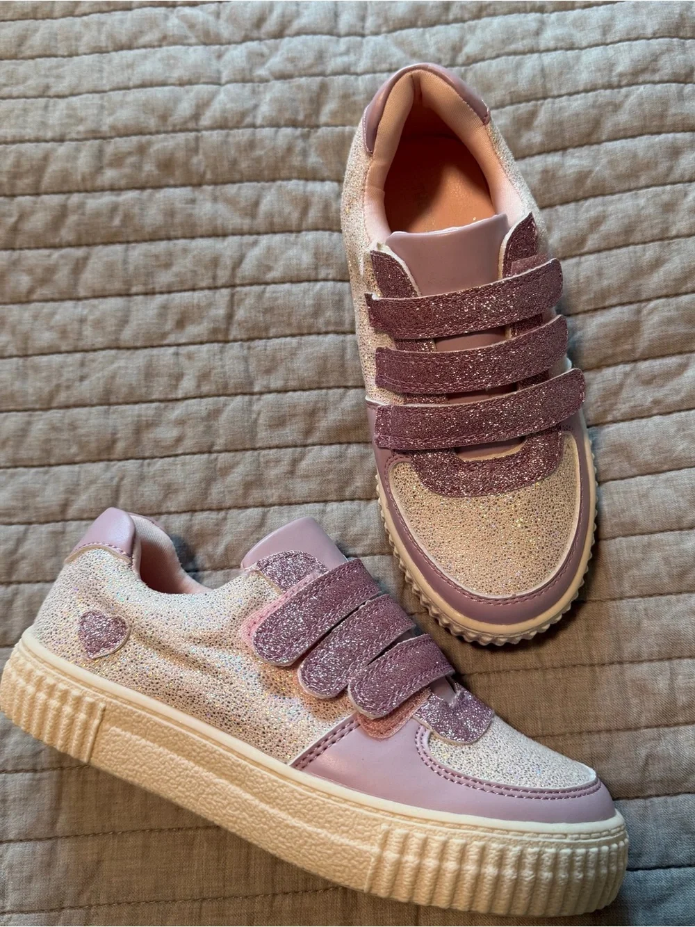 NWOT Tucker + Tate Lilac Glitter Velcro Sneakers